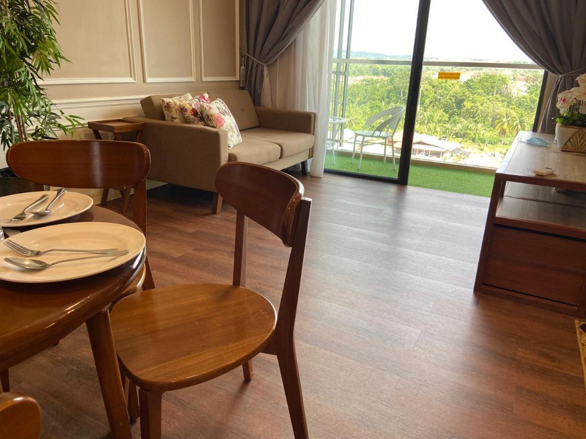 De Lavelle Suites @ Timur Bay SeaFront Residence Kuantan Buitenkant foto